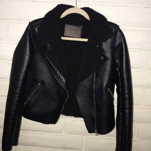 Black leather jacket, with fur lining